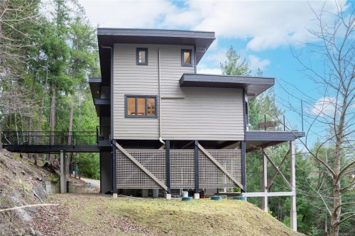 165 Pilkey Point Rd, Thetis Island, BC 