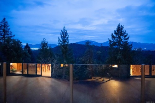 165 Pilkey Point Rd, Thetis Island, BC 