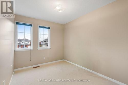 11 Foxden Place, Ottawa, ON - Indoor Photo Showing Other Room
