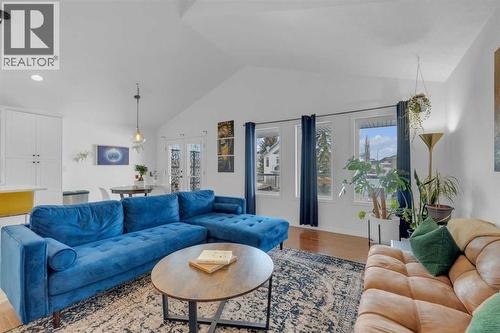 18 Lampard Crescent, Red Deer, AB - Indoor Photo Showing Living Room
