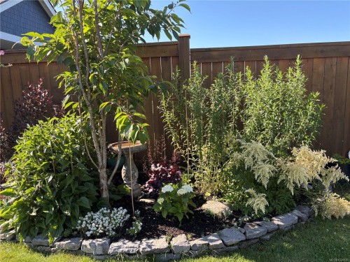 116 Walworth Rd, Campbell River, BC 