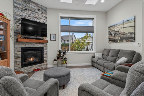 116 Walworth Rd, Campbell River, BC 