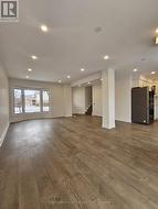 2084 HUNT CRESCENT  Burlington, ON L7M 2N9