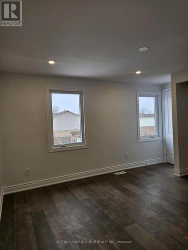 2084 Hunt Crescent, Burlington, ON - Indoor Photo Showing Other Room