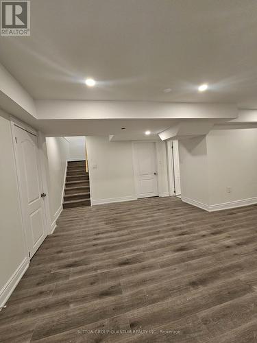 2084 Hunt Crescent, Burlington, ON - Indoor Photo Showing Other Room