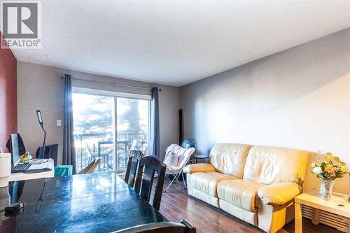 207B, 295 Columbia Boulevard W, Lethbridge, AB - Indoor