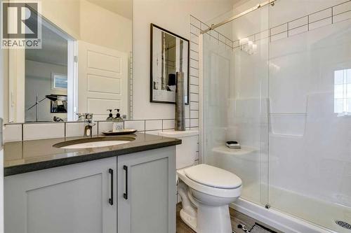 499 Lawthorn Way Se, Airdrie, AB - Indoor Photo Showing Bathroom