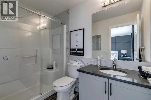 499 Lawthorn Way Se, Airdrie, AB - Indoor Photo Showing Bathroom