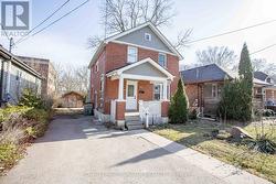 2 MCDONALD AVENUE  London North, ON N6G 1B1