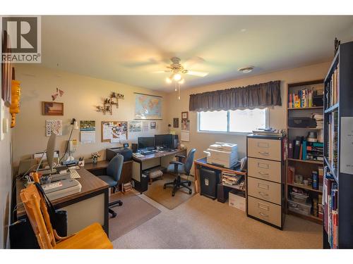238 Huth Avenue, Penticton, BC - Indoor Photo Showing Office