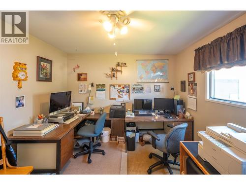 238 Huth Avenue, Penticton, BC - Indoor Photo Showing Office