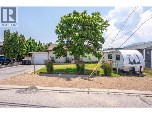238 Huth Avenue, Penticton, BC - Outdoor