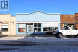 253 24 Street  Fort Macleod, AB T0L 0Z0