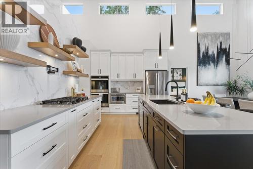 3410 Lakeshore Road Ne, Salmon Arm, BC - Indoor Photo Showing Kitchen With Upgraded Kitchen