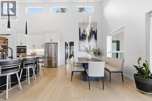 3410 Lakeshore Road Ne, Salmon Arm, BC - Indoor Photo Showing Other Room