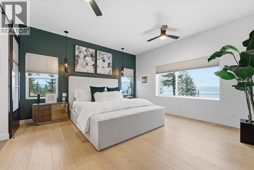 3410 Lakeshore Road Ne, Salmon Arm, BC - Indoor Photo Showing Bedroom