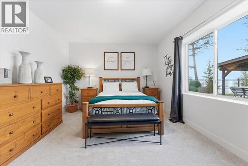 3410 Lakeshore Road Ne, Salmon Arm, BC - Indoor Photo Showing Bedroom