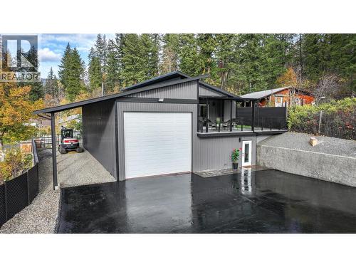 3410 Lakeshore Road Ne, Salmon Arm, BC - Outdoor