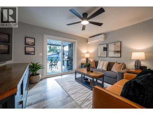 Suite - 3410 Lakeshore Road Ne, Salmon Arm, BC - Indoor Photo Showing Living Room