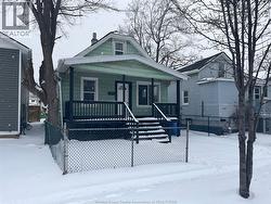 1063 Henry Ford Centre  Windsor, ON N8Y 2T4