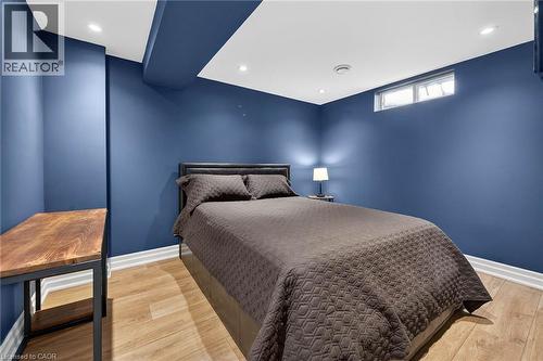 28 Buchanan Drive, Caledonia, ON - Indoor Photo Showing Bedroom
