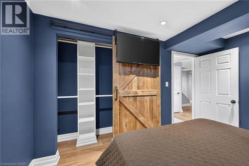 28 Buchanan Drive, Caledonia, ON - Indoor Photo Showing Bedroom
