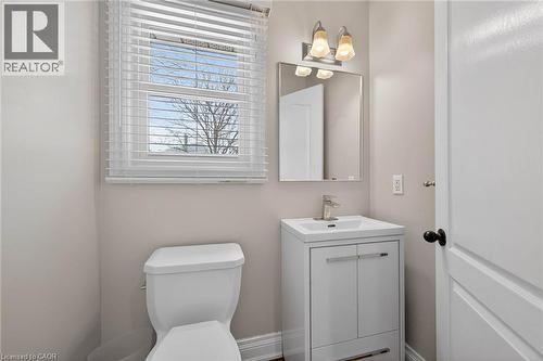 28 Buchanan Drive, Caledonia, ON - Indoor Photo Showing Bathroom
