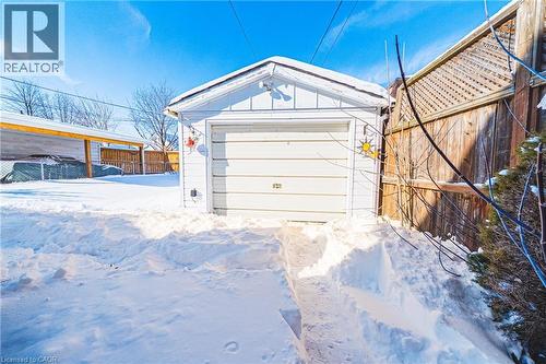 View of snow covered garage - 143 Fairfield Avenue, Hamilton, ON - Outdoor