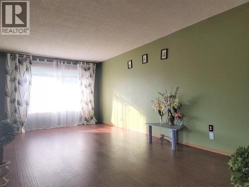 38 Wells Street, Red Deer, AB - Indoor