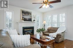 Gas fireplace in Living Room. - 