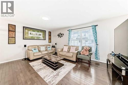 271 Prestwick Acres Lane Se, Calgary, AB - Indoor Photo Showing Living Room