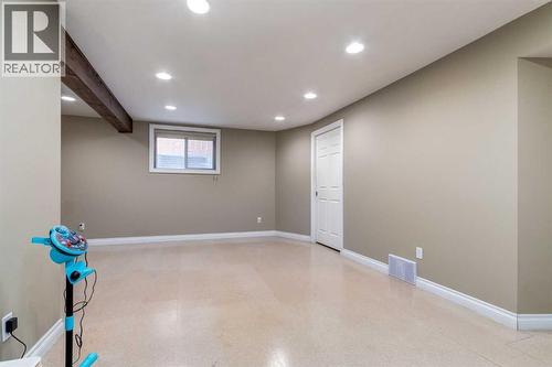 815 Tuscany Drive Nw, Calgary, AB - Indoor