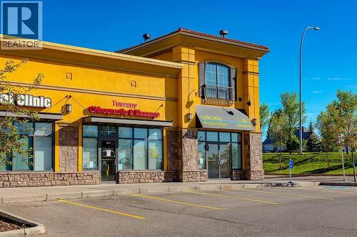 815 Tuscany Drive Nw, Calgary, AB - Outdoor