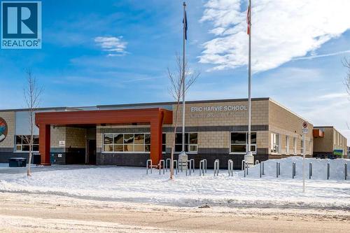 815 Tuscany Drive Nw, Calgary, AB - Outdoor