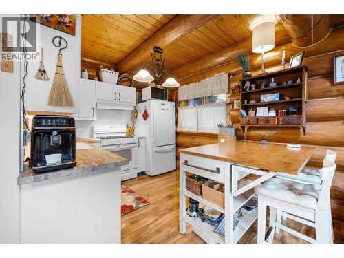14296 Maia Lane, Gray Creek, BC - Indoor Photo Showing Kitchen