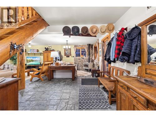 14296 Maia Lane, Gray Creek, BC - Indoor