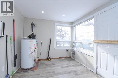 Utility room featuring gas water heater - 371 Fairfield Avenue, Hamilton, ON - Indoor