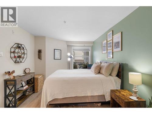 567 Yates Road Unit# 204, Kelowna, BC - Indoor Photo Showing Bedroom