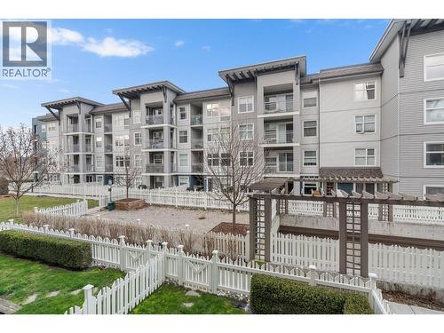 567 Yates Road Unit# 204, Kelowna, BC - Outdoor