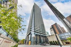 703 - 65 ST MARY STREET  Toronto, ON M5S 0A6