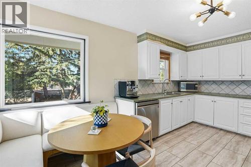 3003 25 Street Sw, Calgary, AB - Indoor