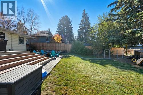 3003 25 Street Sw, Calgary, AB - Outdoor