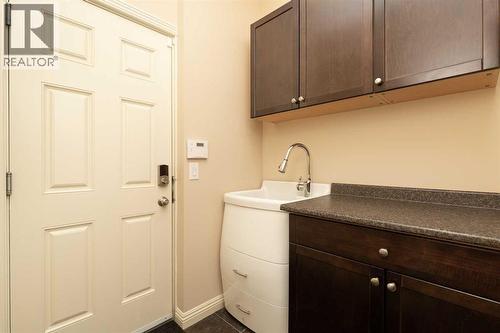 443 Everbrook Way Sw, Calgary, AB - Indoor