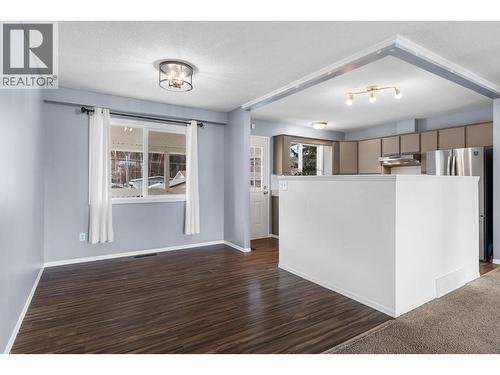 2641 Springfield Road, Kelowna, BC - Indoor Photo Showing Other Room