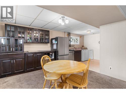 2641 Springfield Road, Kelowna, BC - Indoor Photo Showing Dining Room