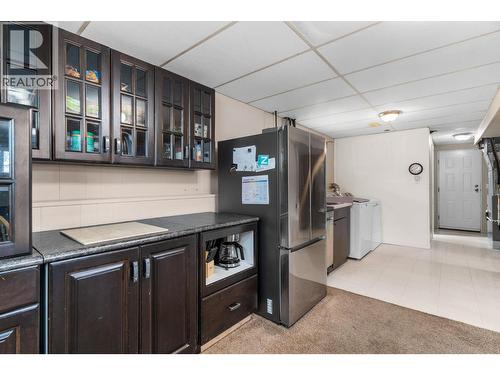 2641 Springfield Road, Kelowna, BC - Indoor