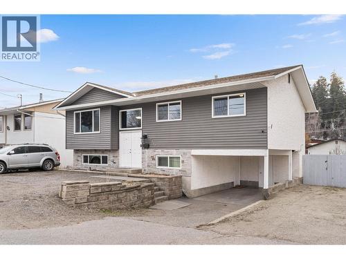 2641 Springfield Road, Kelowna, BC - Outdoor