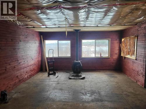 5147 Spokin Lake Road, 150 Mile House, BC - Indoor