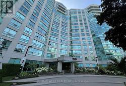 LPH12 - 7825 BAYVIEW AVENUE  Markham, ON L3T 7N2