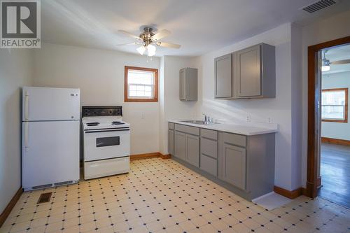 333 Market Street, Summerside, PE - Indoor Photo Showing Kitchen With Double Sink